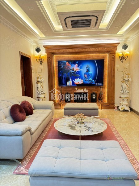 Bán biệt thự cao cấp Quận 2 – Nhà đẹp, nội thất sang trọng
