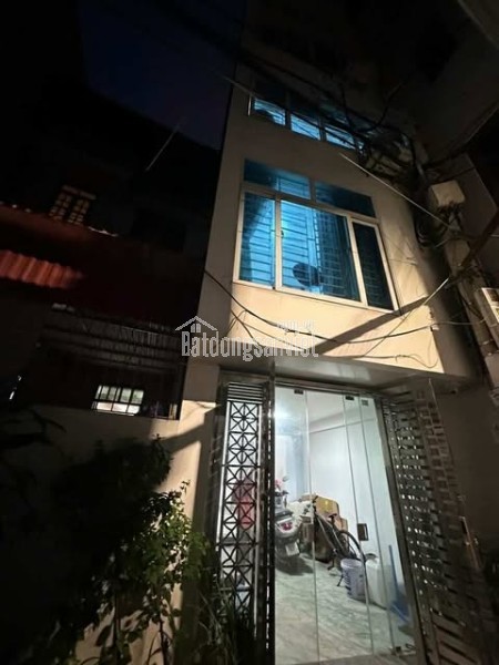 SIÊU PHẨM TUYỆT CHỦNG - 2 NHÀ RA PHỐ - VỊ TRÍ ĐẸP - VỪA Ở VỪA CHO THUÊ