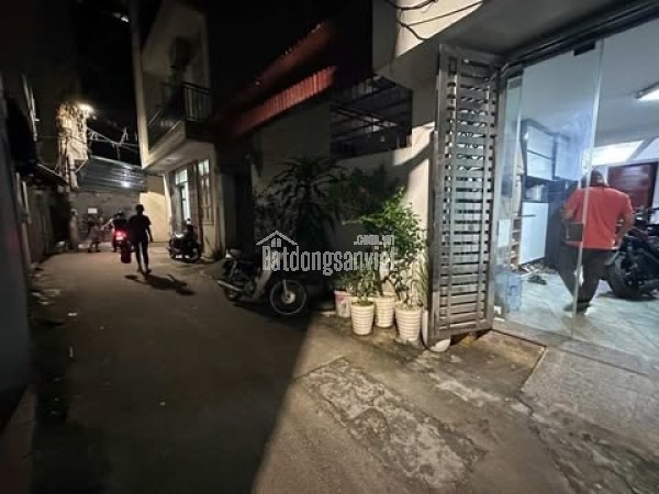SIÊU PHẨM TUYỆT CHỦNG - 2 NHÀ RA PHỐ - VỊ TRÍ ĐẸP - VỪA Ở VỪA CHO THUÊ
