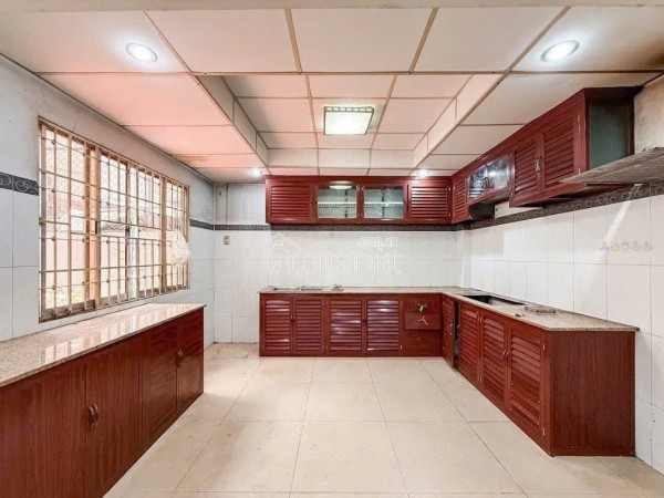 Nhà 5 Tầng Ngã 4 Phú Nhuận - Thông Phan Xích Long 75M2 - Nhỉnh 8 T.ỷ