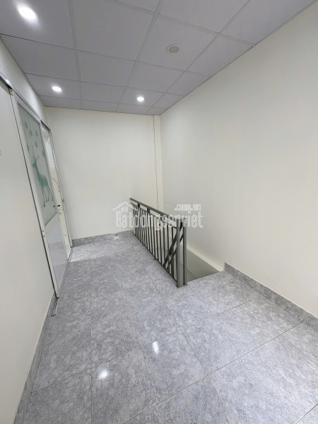 Nhà mới hẻm 1225 Phạm Thế Hiển P5Q8 (ko lộ giới)