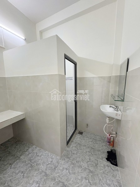 Nhà mới hẻm 1225 Phạm Thế Hiển P5Q8 (ko lộ giới)