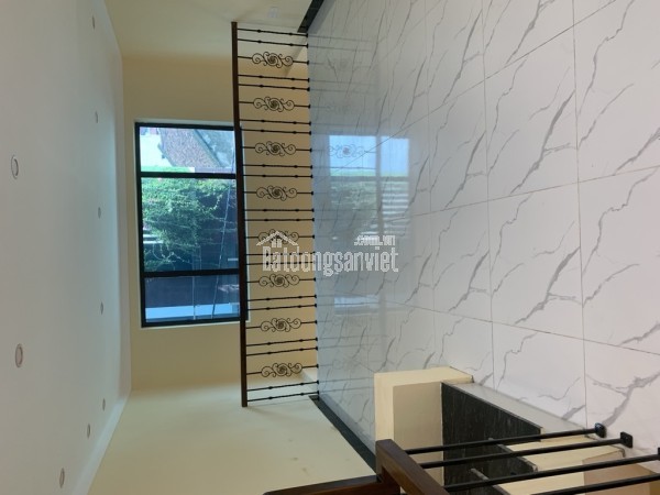 Bán nhà Ngọc Thuỵ Long Biên 32m, nhỉnh 6 tỷ (TL)