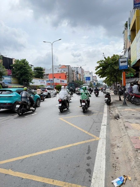 Bán Nhà Mặt Tiền 400 Cộng Hoà, Phường13, Quận Tân Bình