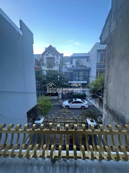 *NHÀ KHU TRUNG TÂM VŨ TRỌNG PHỤNG - 7,X TỶ ĐỒNG - LH: 0917361553*