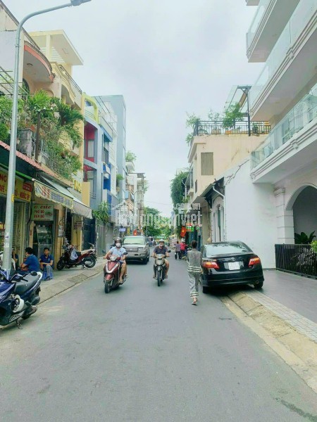 Bán Nhà Mặt Tiền 24 Huỳnh Khương Ninh, Tân Định