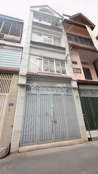 Chính Chủ Bán HXH Đường Lam Sơn, P2, Tân Bình. DT 4x10m, Giá Tốt Chỉ 8T3. Liên Hệ: O981699932