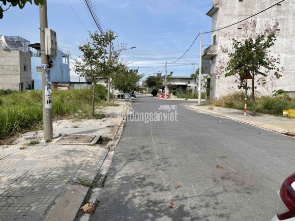 SIÊU PHẨM 80M2 - ĐẤT CHÍNH CHỦ - ĐỐI DIỆN KCN XUYÊN Á - Ở CỰC SƯỚNG - KINH DOANH ĐỈNH