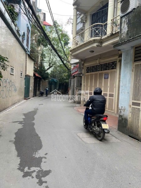 BÁN NHÀ MẶT NGÕ PHỐ HOÀNG CẦU. THUẬN TIỆN KINH DOANH