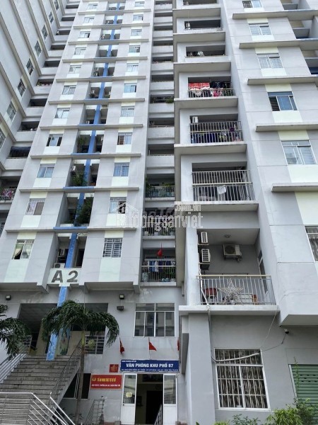 Cần bán gấp căn hộ được chính chủ ở kỹ, có sổ hồng: 68m2, 2PN, 2 ban công