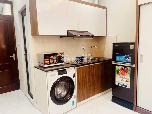 Bán căn CCMN 60m, 10 phòng khép kín full đồ, thang máy êm ru, dòng tiền ổn định, vài bước ra phố,