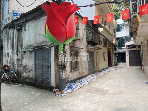 MẢNH ĐẤT ĐẸP-LÔ GÓC-ÔTÔ ĐỖ CỬA, Phố Trung Kính 32/40m, Mặt tiền 6.1m 12.1 Tỷ