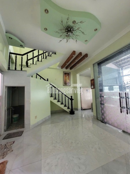 7 - Chủ gởi: Cho thuê nhà 1x triêụ MT đường NVL thuận lợi cho việc KD