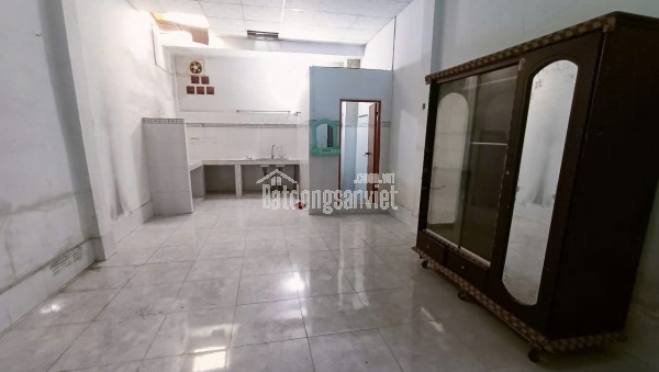7 - Chủ gởi: Cho thuê nhà 1x triêụ MT đường NVL thuận lợi cho việc KD
