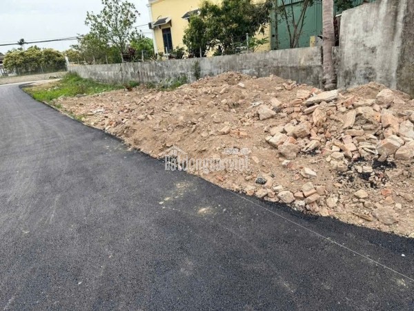 9xx tr 88.9m2 Kính Trực Tân Phong Zalo 0567222555