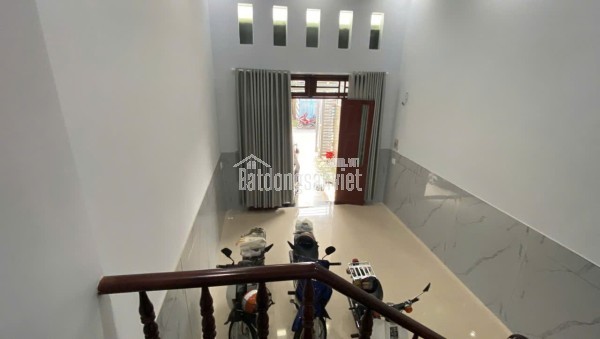 HIẾM! NHÀ 3TẦNG MỚI Ở NGAY - HẺM XE HƠI - NGAY CAO ĐẲNG CÔNG THƯƠNG - CHỈ 7TỶ HƠN.