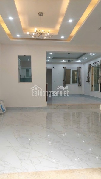 Bán nhà mặt phố Nguyễn Thị Búp, Q.12, DT 100m2, 3 tầng, 5PN, Sổ hồng, giá 8 tỷ. LH: 0938552448