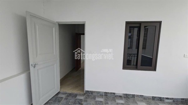 Bán nhà Kẻ Vẽ 37m2, dân xây 5 tầng, ô tô đỗ cửa, 6,8 tỷ có thương lượng