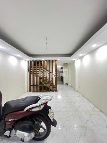 Bán nhà Kẻ Vẽ 37m2, dân xây 5 tầng, ô tô đỗ cửa, 6,8 tỷ có thương lượng