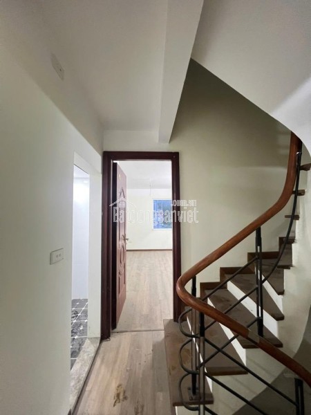 Bán nhà Kẻ Vẽ 37m2, dân xây 5 tầng, ô tô đỗ cửa, 6,8 tỷ có thương lượng