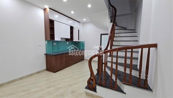 Bán nhà Kẻ Vẽ 37m2, dân xây 5 tầng, ô tô đỗ cửa, 6,8 tỷ có thương lượng