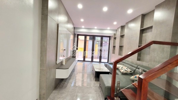 DÂN XÂY HƠN 7TỶ___42M2__4 TẦNG___ĐÀM QUANG TRUNG__SÁT CHÂN CẦU VĨNH TUY