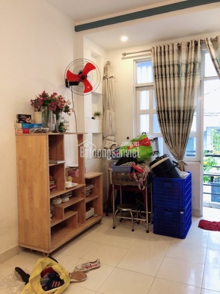 Nhỉnh 5 tỷ nhà MT 3 tầng gần Lạc Long Quân 4PN 3WC