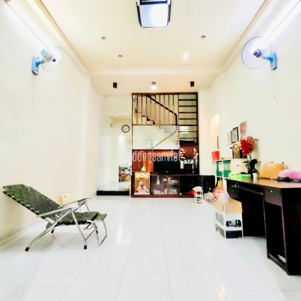 NHÀ 2 TẦNG CHIẾN LƯỢC - HẺM XE HƠI - CHỈ HƠN 3 TỶ