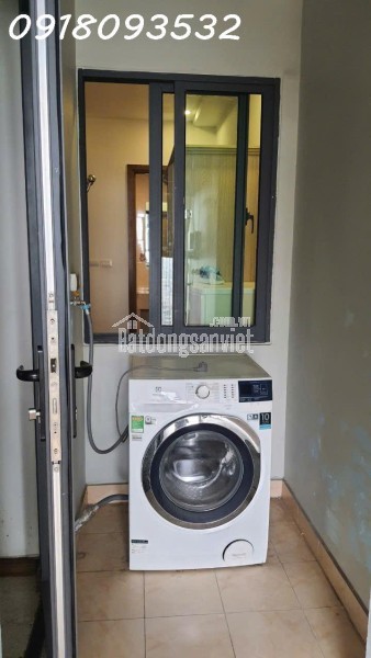 Cho thuê căn hộ 2 ngủ Nguyễn Xiển, Thanh Trì. 67m2, đủ đồ, 12 triệu/tháng. LH: 0918093532. Sổ hồng!