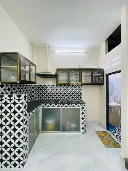 Chỉ 6 Tỷ có Ngay Nhà 5 Tầng 5PN 5WC Đường Xe Hơi Phan Huy Ích Tân Bình.