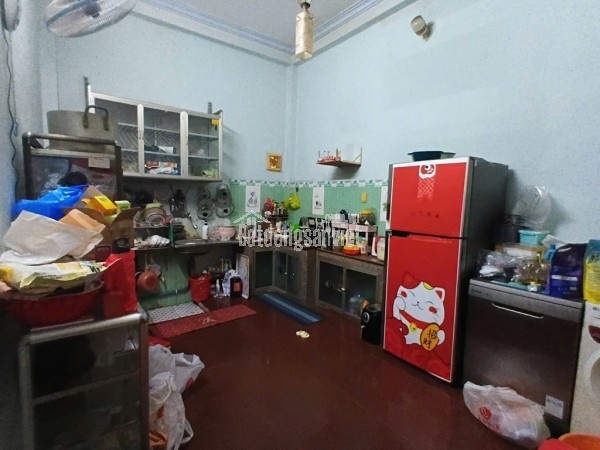 Nhà sát mặt tiền đường Thành Lộc 38 vị trí đẹp thuận tiện đi lại, tịch ích đầy đủ