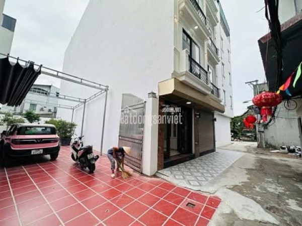 NHÀ MỚI KÍNH KONG - OTO ĐỖ CỬA - SÂN CHƠI RỘNG THOÁNG