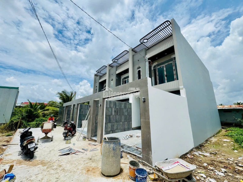 Càn tìm chủ cho 3 căn nhà đẹp gần TRƯỜNG CHUYÊN TG. KP. Bình Tạo, P. Trung An.