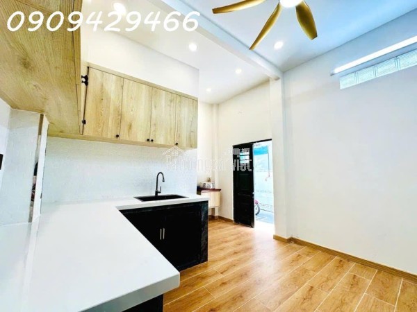 3,15 TỶ – QUẬN 7 – HẺM XE HƠI – SỔ HỒNG CHUẨN CHỈNH– GẦN HUỲNH TẤN PHÁT