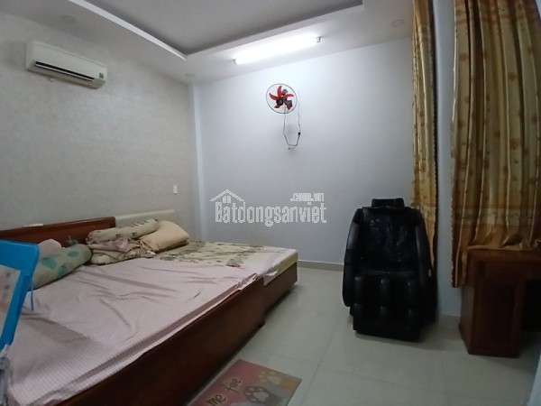 Bán nhà 3 tầng, 3PN Trần Thị Điệu, Phước Long, TP HCM. DT 95m2, SH, giá 7.35 tỷ. LH 0933125879