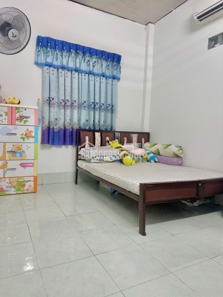 Bán nhà mặt tiền P. Bình Thủy - Sổ hồng riêng - Giá chỉ 2 tỷ
