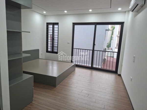 BÁN NHÀ PHỐ TRẠM LONG BIÊN – 33M² – 6 TẦNG – 4 NGỦ – 7,25 TỶ – GẦN Ô TÔ, GẦN SÂN GOLF LONG BIÊN