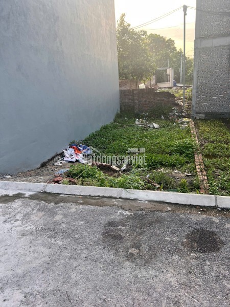BÁN GẤP 40 m2 ĐẤT NGỌC ĐỘNG - ĐA TỐN, 0985865658