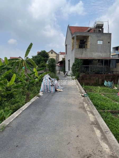 BÁN GẤP 40 m2 ĐẤT NGỌC ĐỘNG - ĐA TỐN, 0985865658
