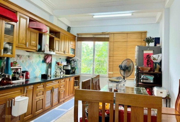 Đẳng cấp mặt phố Trịnh Đình Cửu: 55m2, 5 tầng, vừa ở vừa kinh doanh, chỉ 23,5 tỷ