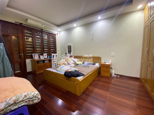 Phân lô hộ khẩu Tây Hồ, vỉa hè 3 ô tô tránh, kinh doanh sầm uất ngày đêm, tương lai phát triển mạnh