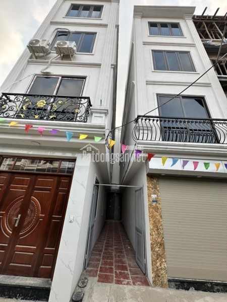 Bán nhà Đại Cát Liên Mạc 35m, 4 tầng Ô TÔ đỗ cửa