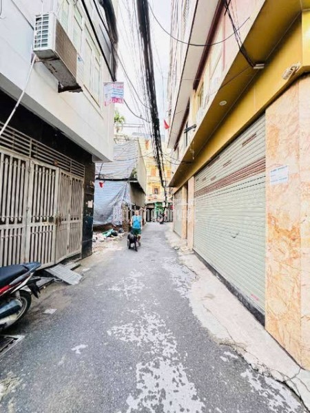 PHÂN LÔ VIP HÀM NGHI – GARA Ô TÔ – 6 TẦNG – FULL NỘI THẤT – Ô CHỜ THANG MÁY