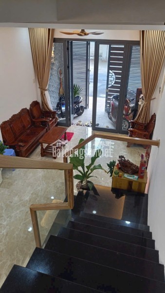 Bán Nhà 3 Tầng Mặt Tiền Thoại Ngọc Hầu – Vĩnh Hòa, Gần Biển, Kinh Doanh Sầm Uất