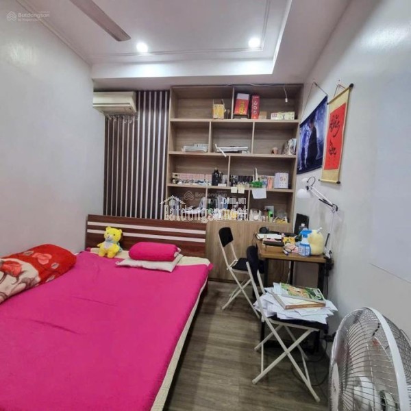 Chỉ mất 10 phút để từ Bùi Xương Trạch lên Ngã Tư Sở, nên đây cũng là địa điểm lý tưởng Cam kết
