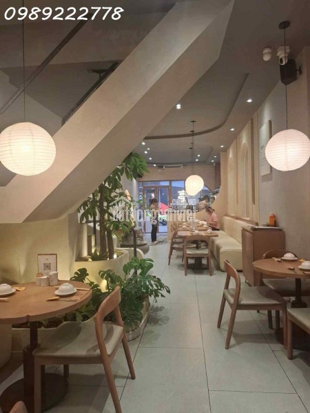 BÁN NHÀ  MẶT TIỀN P. NGUYỄN CƯ TRINH – DÒNG TIỀN 600 TR/N- 4TẦNG- SỔ VUÔNG VỨC ,HOÀN CÔNG ĐỦ ,MT49