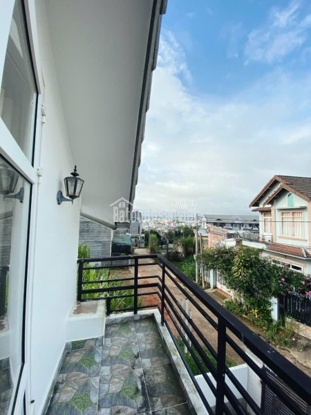 CHO THUÊ VILLA PHƯỜNG 8 ĐÀ LẠT - View đẹp - giá 12tr/tháng