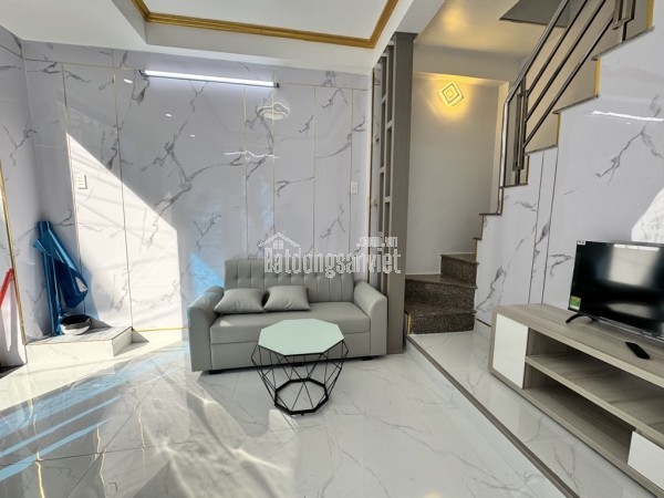 MẶT TIỀN HẺM 8M - KINH DOANH TỐT - HIẾM - SAU LƯNG ĐẦM SEN - VỪA Ở VỪA KD - 5 TẦNG - CHỈ 4.x TỶ
