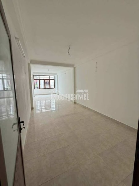 Ngày 9/9/2025 Chủ nhà cần bán giảm chào 600tr,Vị trí an sinh tuyệt vời, gần phố kinh doanh, ô tô