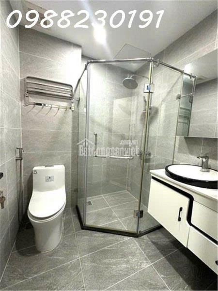 Bán nhà nguyễn sơn long biên 35m2 5 tầng full nội thất ngõ rộng 3 gác giá nhỉnh 5 tỷ